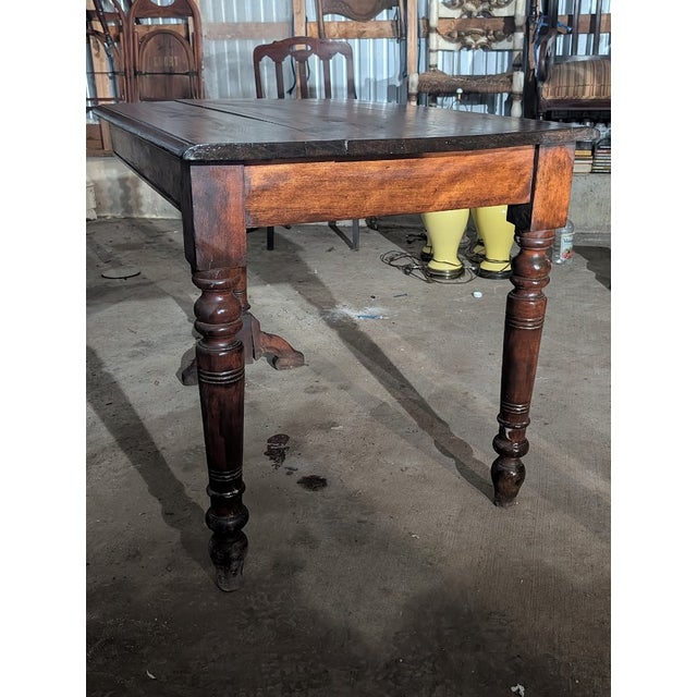 Georgian-Style Mahogany Tripod Pedestal Table For Sale - Image 10 of 15