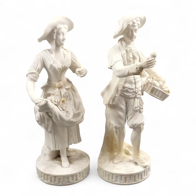 Ceramic Minton Pair of Parian Biscuit Figures of Gardeners, England, 1845, Set of 2 For Sale - Image 7 of 12