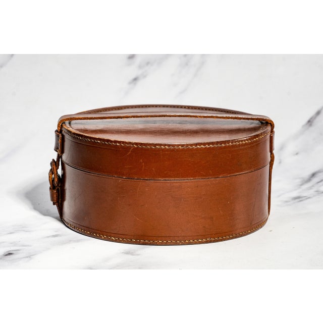 Brown Heritage Style Antique Victorian Round Leather Collar Box Home Decor Prop Storage For Sale - Image 8 of 10