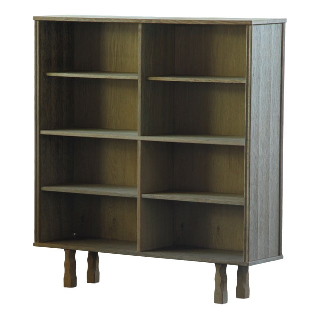 Vintage Danish Oak Bookcase with Sculptural Legs, 1960s For Sale