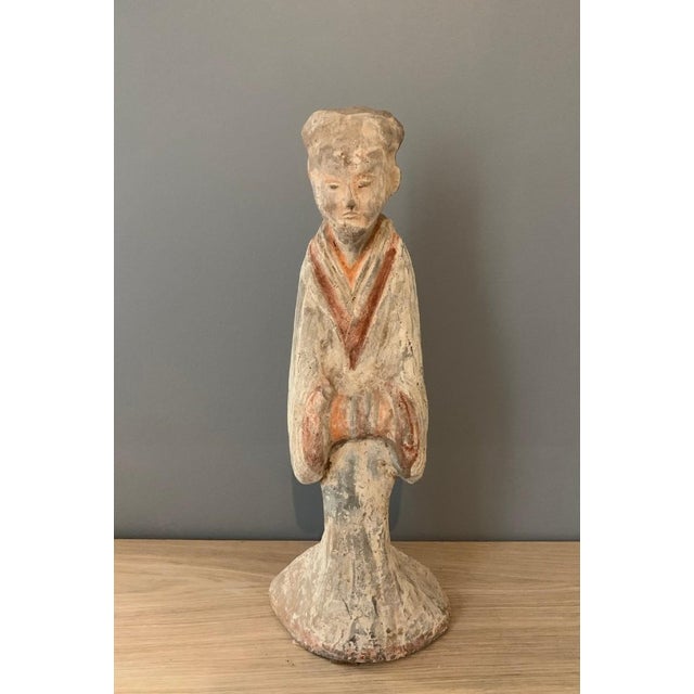 Terracotta sculpture of a court lady, Han Dynasty, 206 BC-220 AD, Mingqi, China, Archaeology For Sale