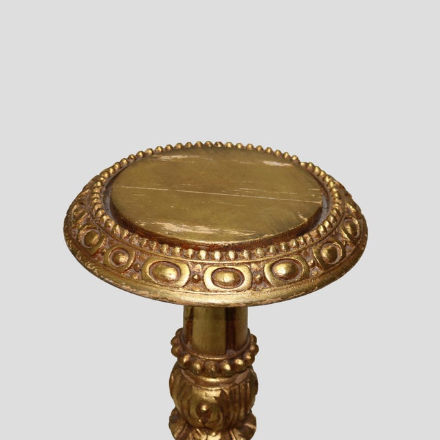 Neoclassical Pair Antique Neoclassical Giltwood Sculpture Display Stands with Acanthus C1930 For Sale - Image 3 of 6