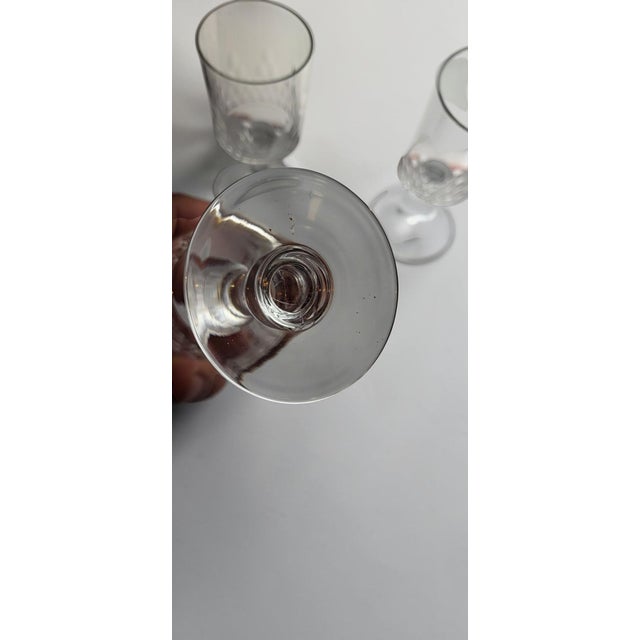 1920s Champigny Richelieu Wine Glasses from Baccarat, 1920s, Set of 7 For Sale - Image 5 of 11