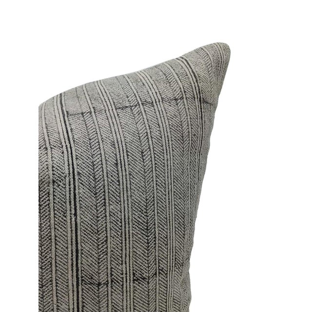Not Yet Made - Made To Order Fabdivine Handmade Block Printed Cushion Cover 14x20 Inch Thick Linen-Black Leheriya For Sale - Image 5 of 6