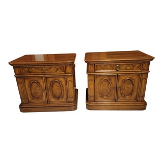 1970s Vintage Walnut Nightstands by Thomasville - a Pair For Sale