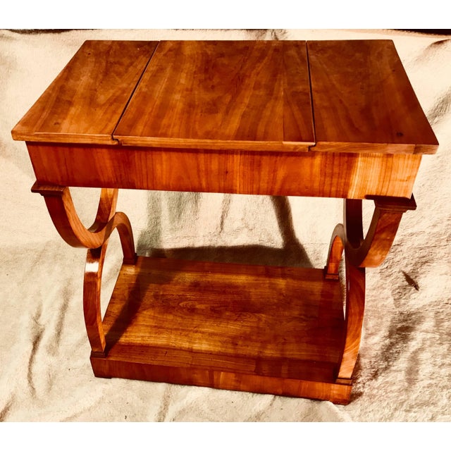Biedermeier 1810-1820 Munich Biedermeier Cherry Wood Sewing-or Working Table For Sale - Image 3 of 6