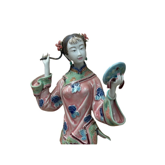 Chinese Porcelain Qing Style Dressing Holding Mirror Lady Figure For Sale In San Francisco - Image 6 of 8