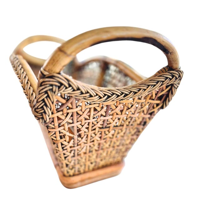 Vintage rattan and woven wicker basket, magazine rack, 1960's. Excellent condition. Add texture and warmth with this...