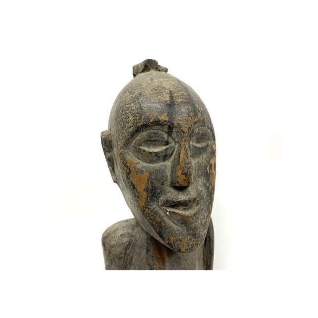 Wood 1960s Tribal Sculpture of a Squatting Man For Sale - Image 7 of 10