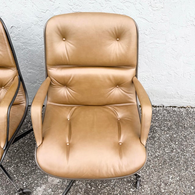 Metal 1976 and 1981 Vintage Office Chairs by Steelcase - Set of 2 For Sale - Image 7 of 12