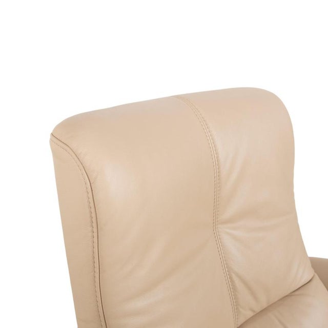 6001 Three-Seater Sofa and Chair in Leather from Himolla, Set of 2 For Sale - Image 10 of 18