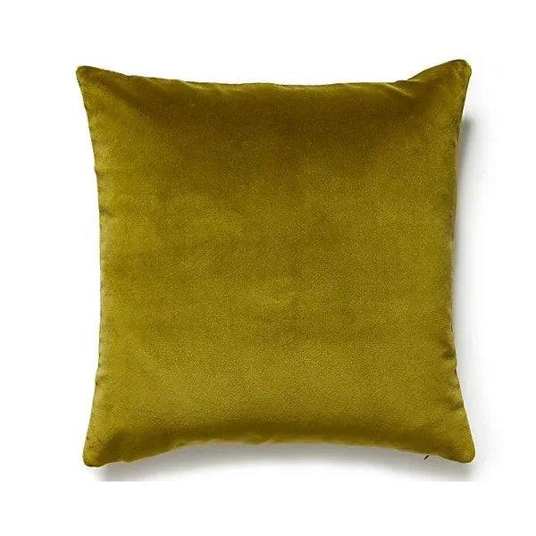 Traditional The House of Scalamandré Torino Velvet Pillow, Moss For Sale - Image 3 of 3