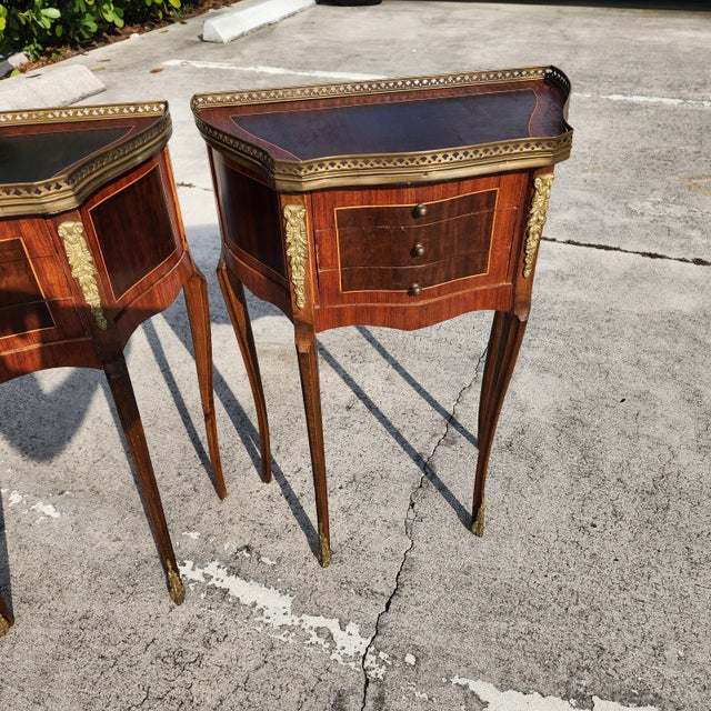 French Louis XV Bedside Tables Nightstands a Pair For Sale - Image 9 of 15