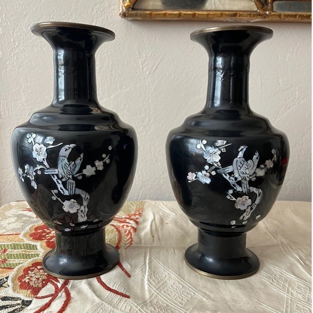 Mid-Century Modern Pair of Vintage 9" Korean Black Enamel Brass Vases, Mother of Pearl Inlay For Sale - Image 3 of 9