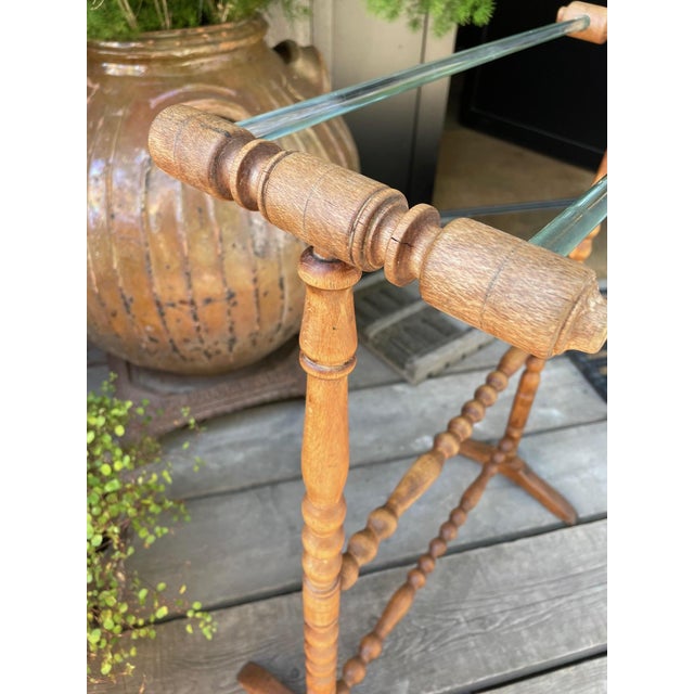 Pine Towel Rack, 1920s, in Very Good conditions. Designed 1920 to 1949