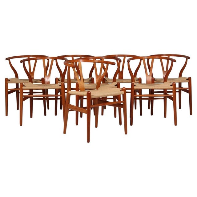 CH24 Wishbone Chairs in Cherry by Hans J. Wegner for Carl Hansen & Søn, 2000s, Set of 8 For Sale - Image 10 of 10