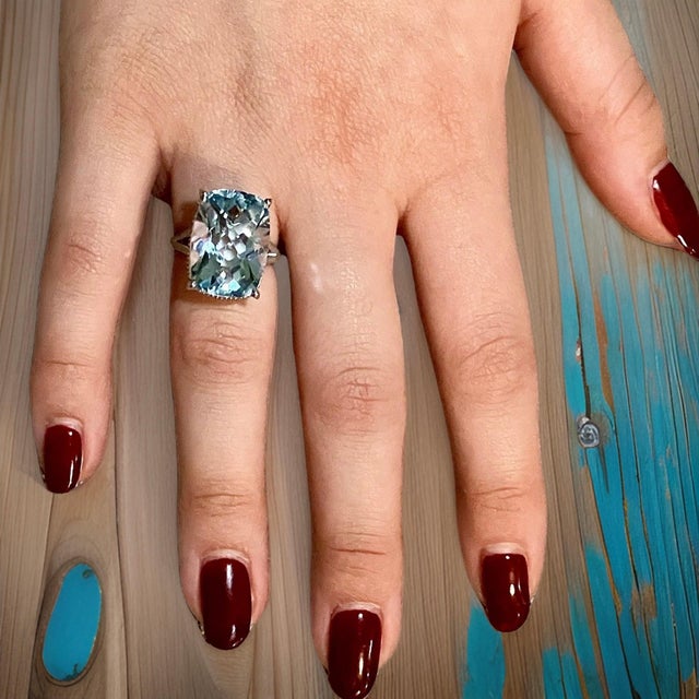 Natural Solitaire Blue Topaz Ring 6.5 14k W Gold 19.58 Cts Certified For Sale - Image 9 of 18