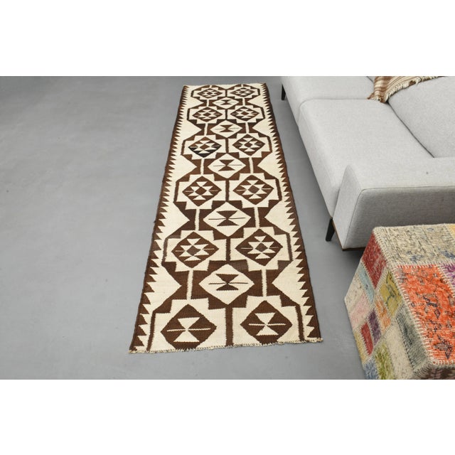 1970s Turkish Oushak Handmade Wool Cotton Beige Runner Rug For Sale - Image 4 of 7