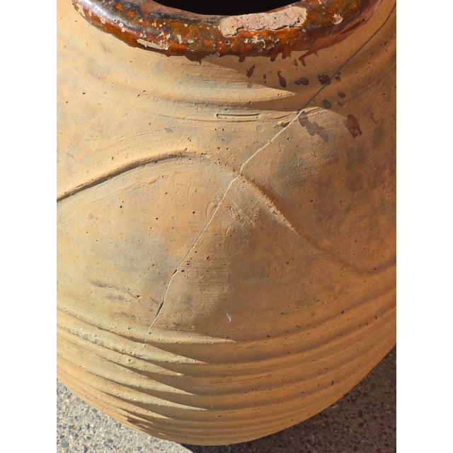 Antique Large 32" Mediterranean Textured Terracotta Olive Jar With Brown Glazed Rim For Sale In New York - Image 6 of 8