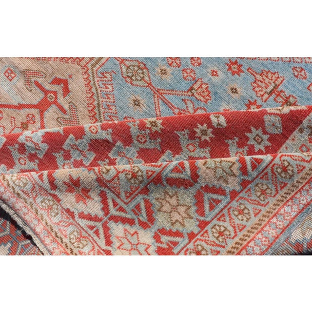 Early 20th Century Antique Persian Qashqai Shiraz Tribal Rug With Latch Hooked Diamond Design For Sale - Image 12 of 13