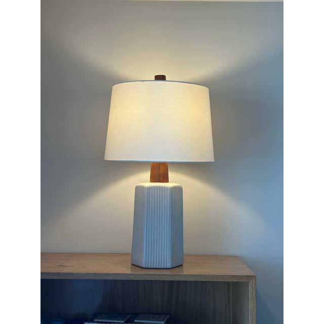 Gordon & Jane Martz 1960s Mid-Century Modern Hexagon Shaped Martz Lamp by Jane and Gordon Martz for Marshall Studios For Sale - Image 4 of 11