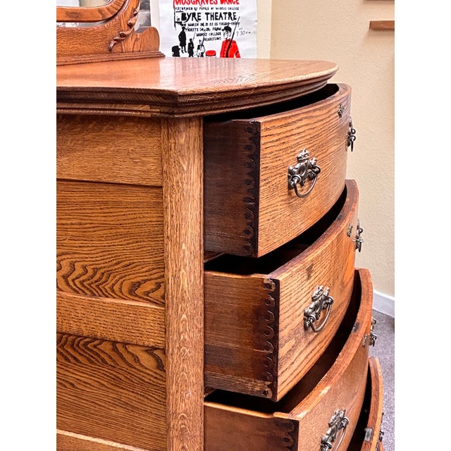 American Antique Golden Oak Dressing Chest With Shaving Mirror c.1880 For Sale In San Francisco - Image 6 of 10