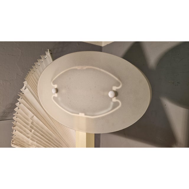 Vintage White Butterfly Floor Lamp by Afra and Tobia Scarpa for Flos, 1970s For Sale - Image 14 of 15