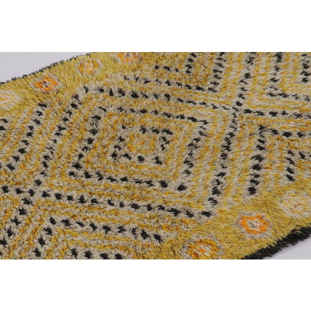 1960s Vintage Swedish Rya Rug With Yellow and Black Geometric Pattern - Rug & Kilim For Sale - Image 5 of 9