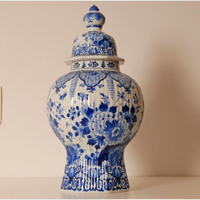 Royal Delft Vase Baluster Chinoiserie Peacock Blue and White Delftware For Sale - Image 9 of 14