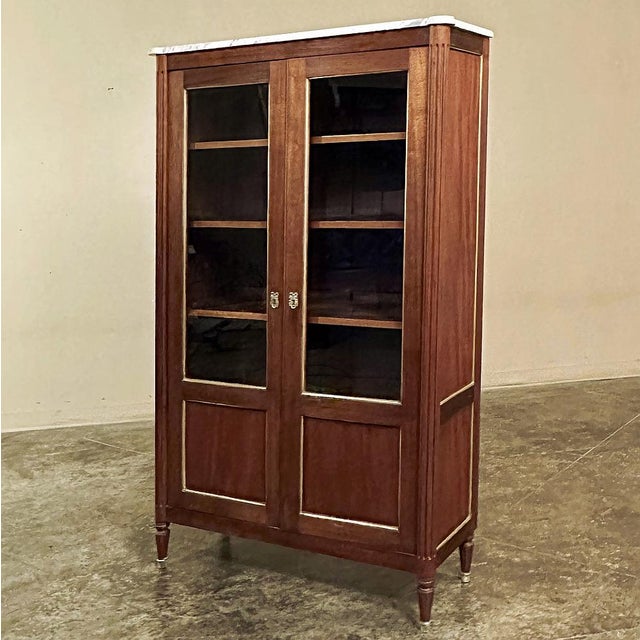 Antique French Louis XVI Style Mahogany Vitrine ~ Bookcase With Carrara Marble For Sale In Baton Rouge - Image 6 of 18