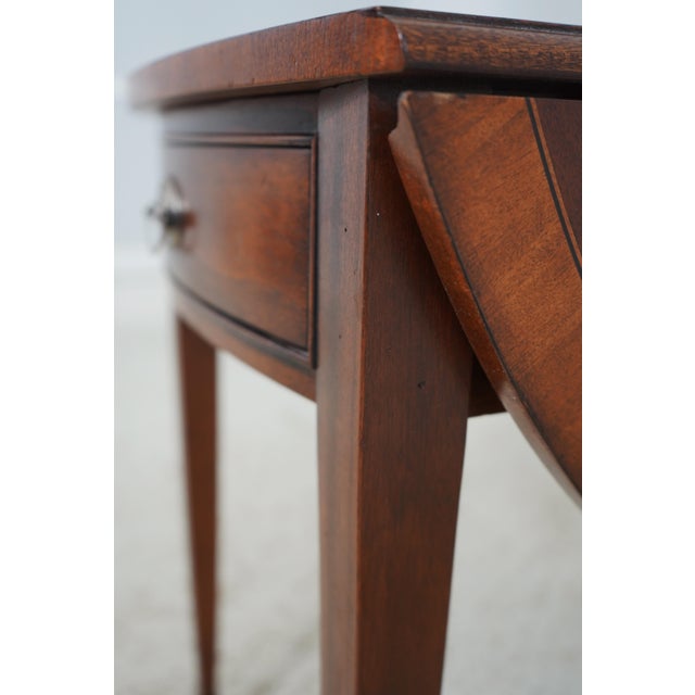 Wood Ethan Allen Figural Mahogany Pembroke Style Lamp Table For Sale - Image 7 of 12
