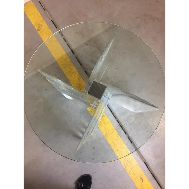 Vintage Table with Chrome Plating, in Very Good conditions. Designed 1970 to 1979