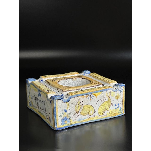 Antique Spanish Talavera Inkwell in Hand-Painted Faience with Animals and Floral Motifs For Sale - Image 5 of 8
