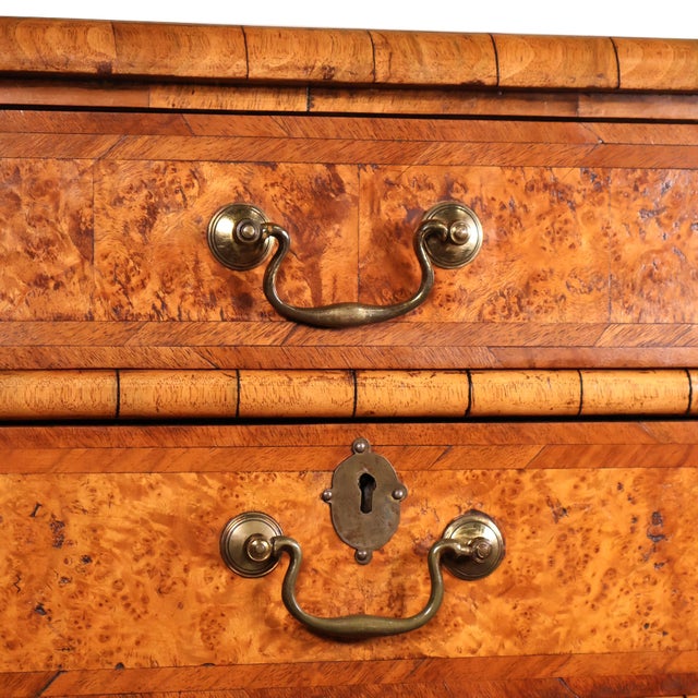 Early 20th Century Walnut Small Chest of Drawers With Yew Wood Banding For Sale - Image 6 of 10