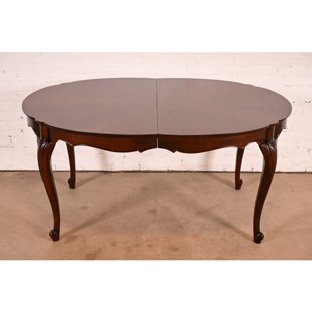 Baker Furniture Style French Provincial Louis XV Carved Cherry Wood Extension Dining Table | Newly Refinished For Sale In South Bend - Image 6 of 17