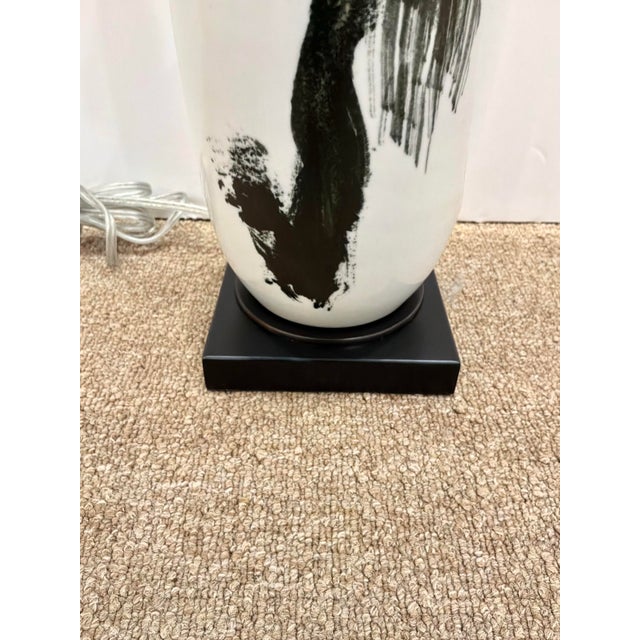 2010s Currey & Co Modern Asian Inspired Black & White Porcelain Lamp. For Sale - Image 5 of 5