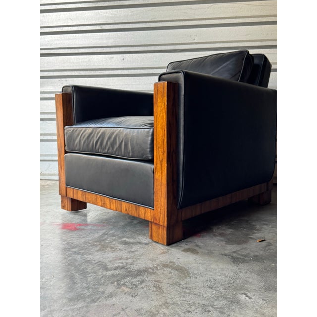 Arms have an envelope styled upholstery with the leather. Seat and back cushions are removable. Modern Contemporary / Art...