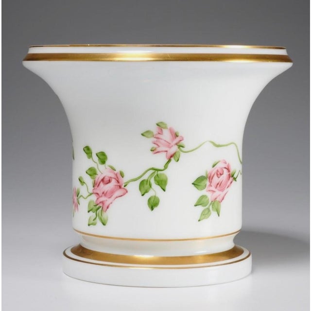 Pair of 1930s French Hand-Painted Porcelain Cachepots From the Iris Apfel Collection For Sale - Image 12 of 14