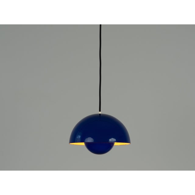 The vp1 lamp, also known as the flowerpot, was designed by danish designer verner panton in 1968. The flowerpot lamp is...