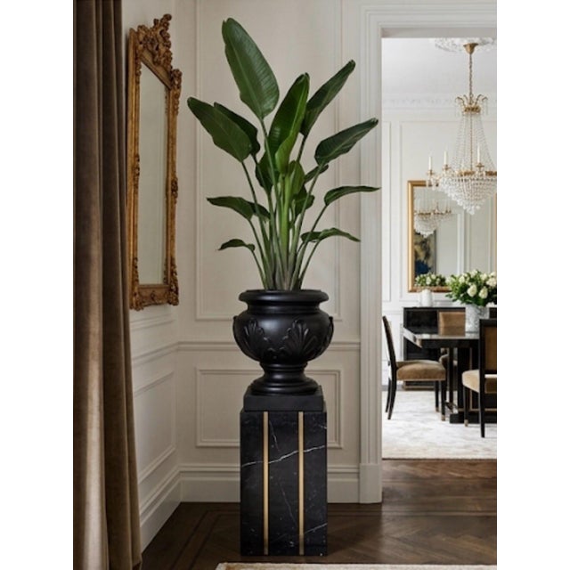 Vintage Hollywood Regency Style Black Resin Acanthus Leaf Cachepot Urn For Sale In West Palm - Image 6 of 12