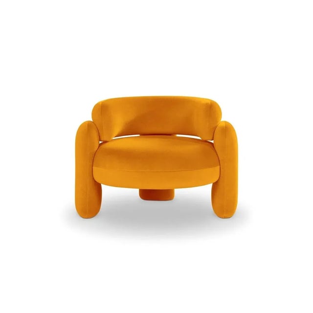 Embrace gentle 443 armchair by royal stranger dimensions: w 96 x d 85 x h 68 cm. Different upholstery colors and finishes...