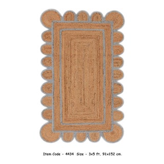 Grey Trim Jute Scallop Braided Handmade Rug - 2'x3' For Sale