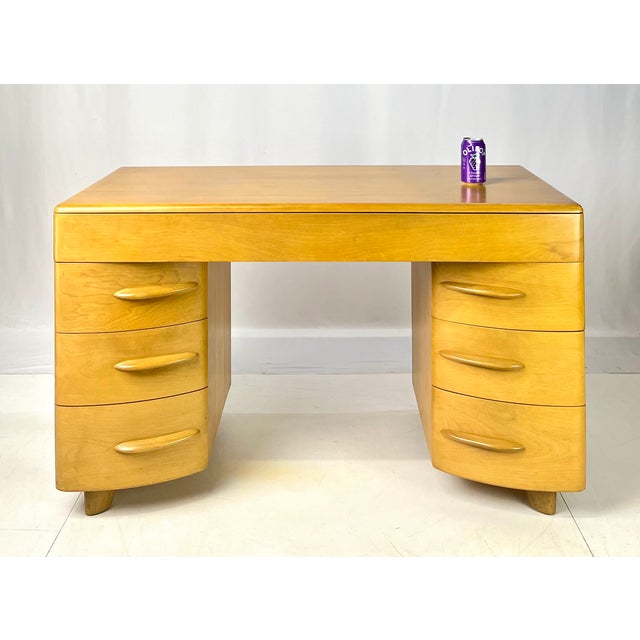 Mid-Century Modern Heywood-Wakefield Solid Birch Kneehole Desk in "Wheat" Finish For Sale - Image 9 of 18