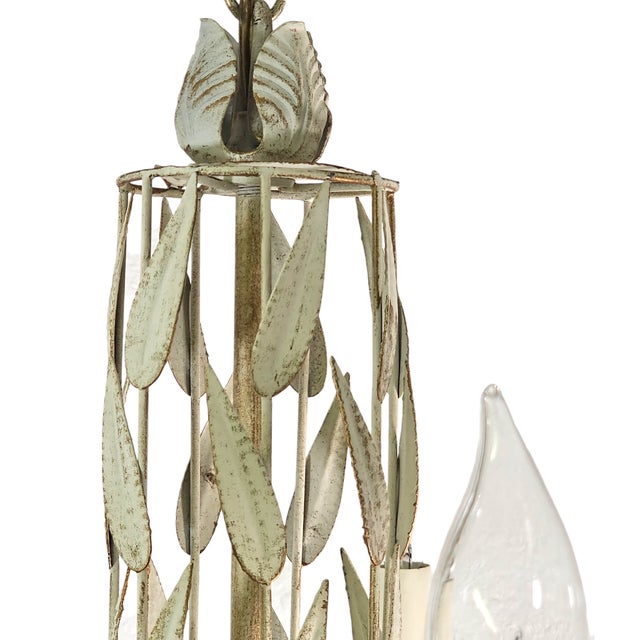 Italian Tole 6-Arm Palm Leaf Chandelier in Painted White Metal, C. 1970s For Sale - Image 14 of 16