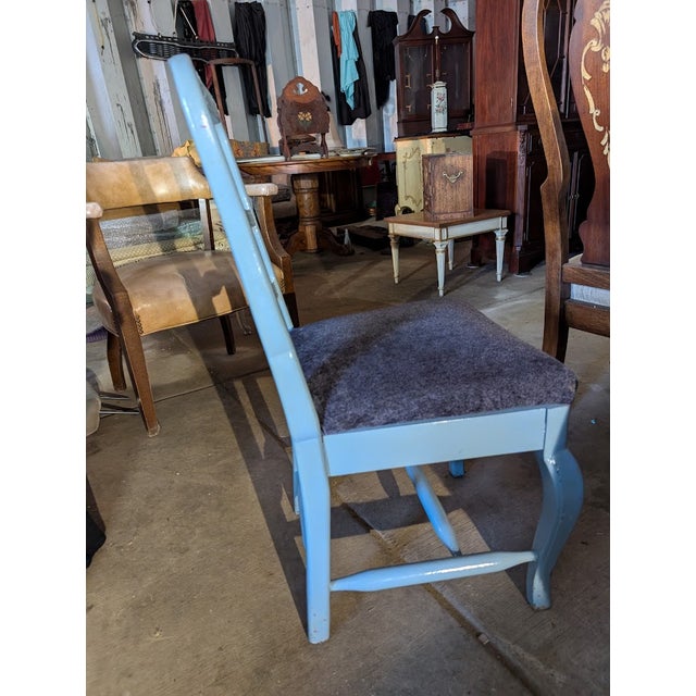 Add instant French country charm to your dining room, bedroom, entryway, or vanity with this cheerful vintage painted side...