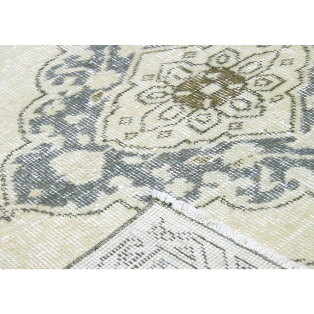 1960s Turkish Oushak Rug For Sale - Image 4 of 6