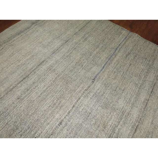 Zabihi Collection Gray Turkish Minimalist Kilim For Sale In New York - Image 6 of 6