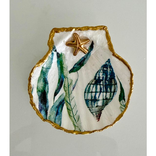 2020s Palm Beach–Style Gilded Shell Trinket Dishes – Set of 4 For Sale - Image 5 of 7