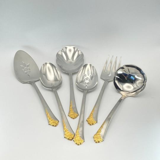 Oneida Cube Golden Damask Rose 59-Piece Set (Service for 10 + 8 Hostess PCS + Wooden Chest) Vintage Stainless Steel With Gold Accent For Sale - Image 11 of 18