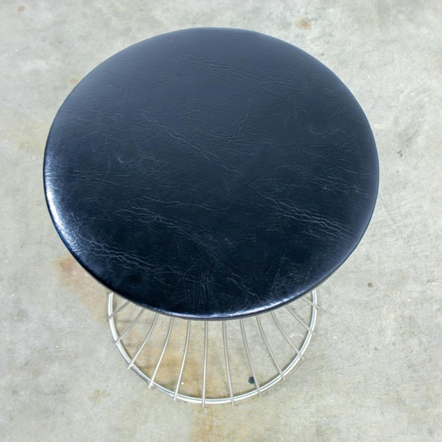 Chrome Mid-20th Century MCM Stool Manner of Warren Platner Chrome Wire Base and Black Vinyl Seat For Sale - Image 8 of 18